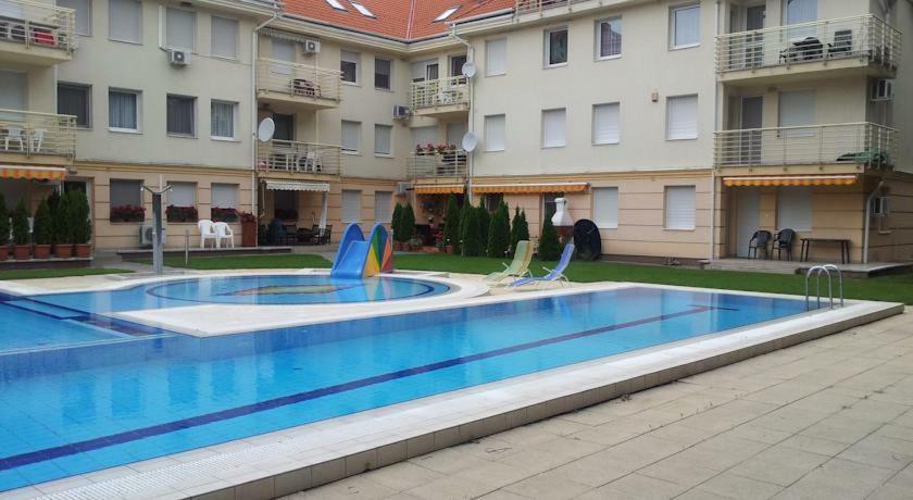 Relax Beach Apartman Hajdúszoboszló المظهر الخارجي الصورة
