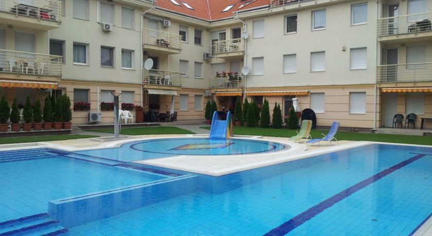 Relax Beach Apartman Hajdúszoboszló المظهر الخارجي الصورة